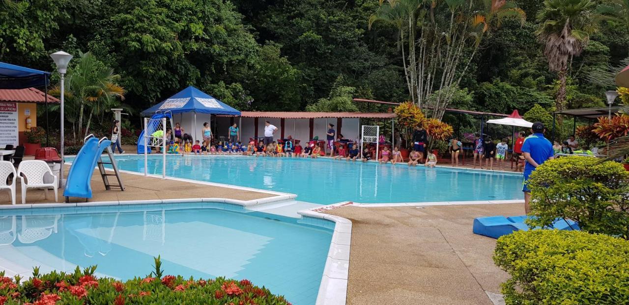 Balneario Chorillano Hotel Villavicencio Exterior photo