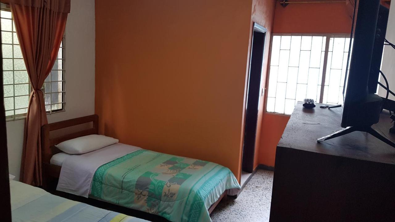 Balneario Chorillano Hotel Villavicencio Exterior photo