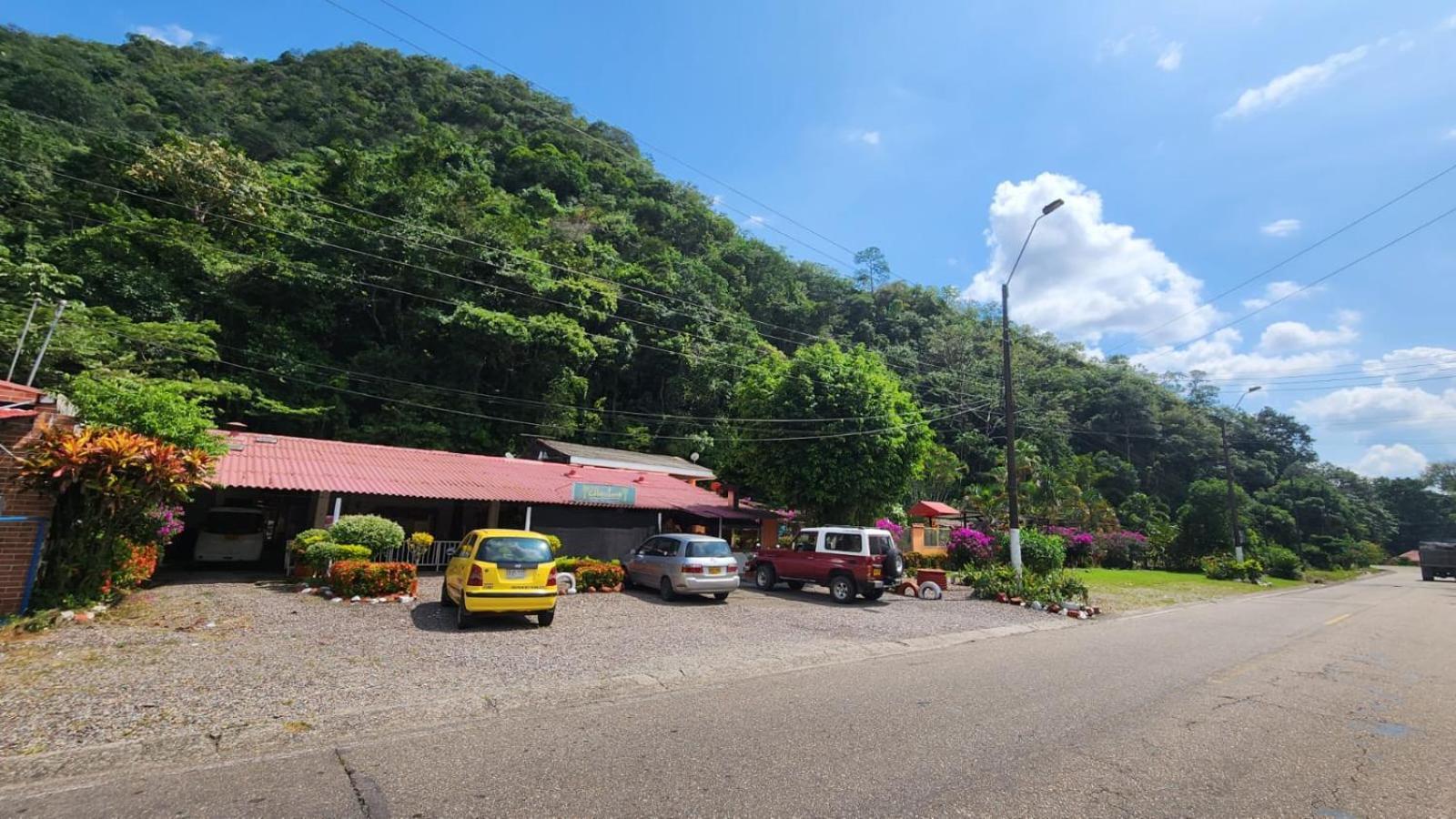 Balneario Chorillano Hotel Villavicencio Exterior photo